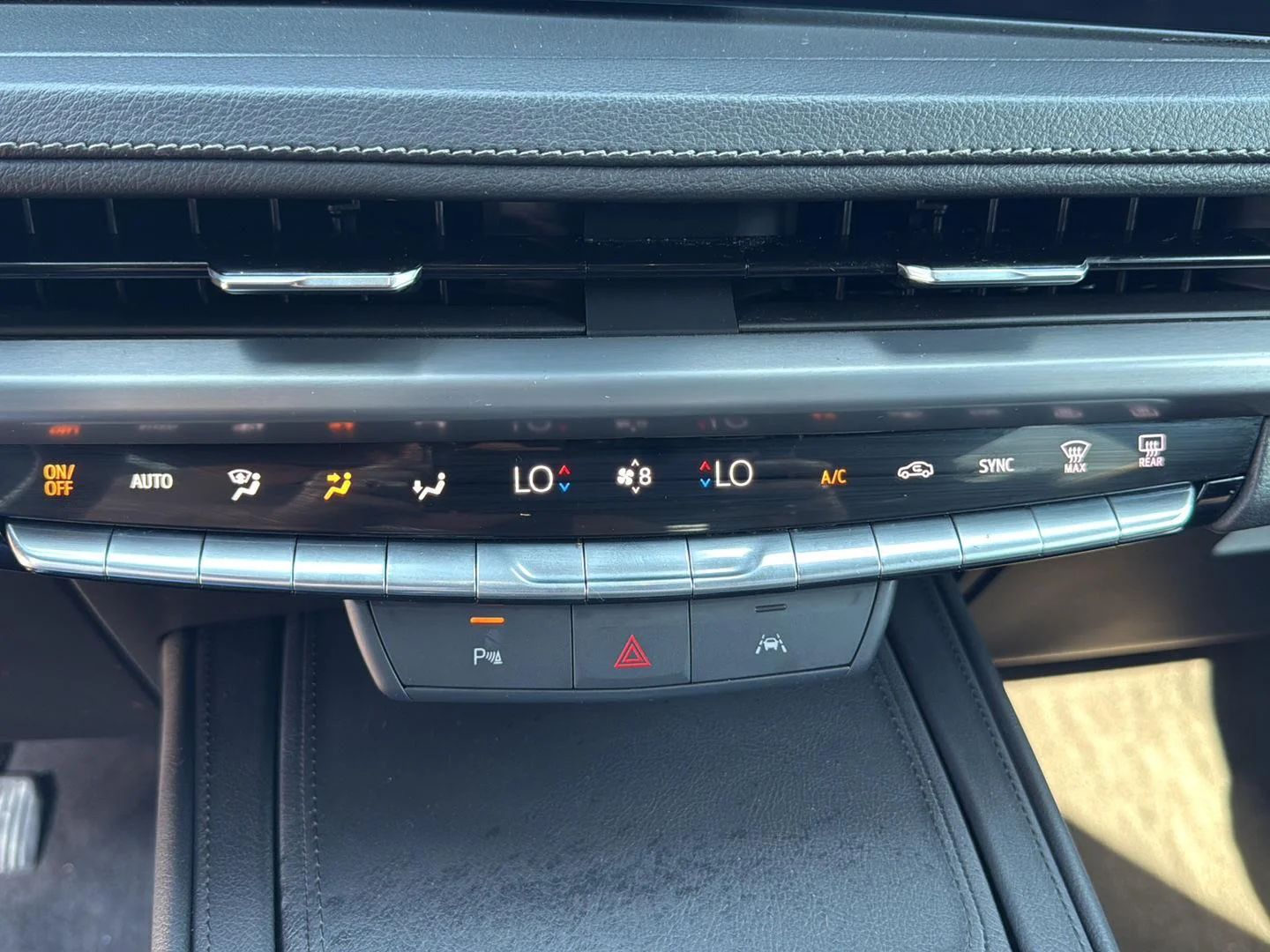 Used 2024 BLACK CADILLAC AWD 4DR PREMIUM LUXURY image 23
