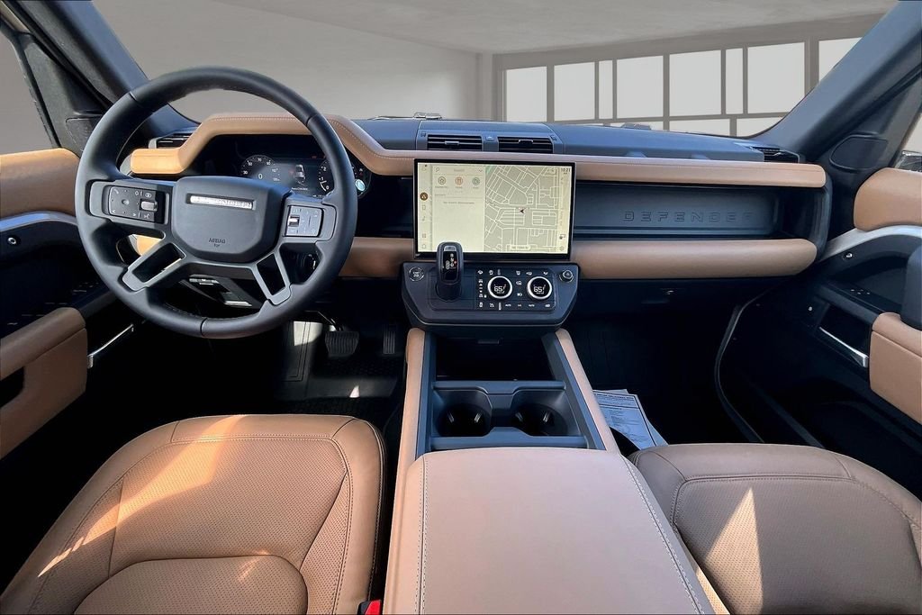 New 2026 Borasco Grey Metallic Land Rover S image 5