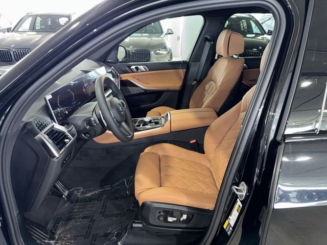 New 2026 Black Sapphire Metallic BMW xDrive50e image 14
