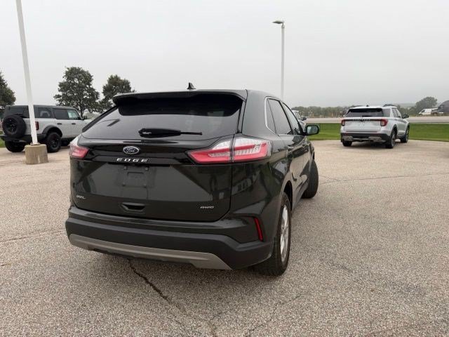 Used 2024 Green Metallic Ford SEL image 12