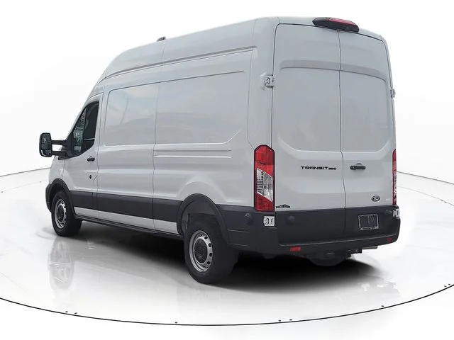 New 2026 Oxford White Ford Base image 7