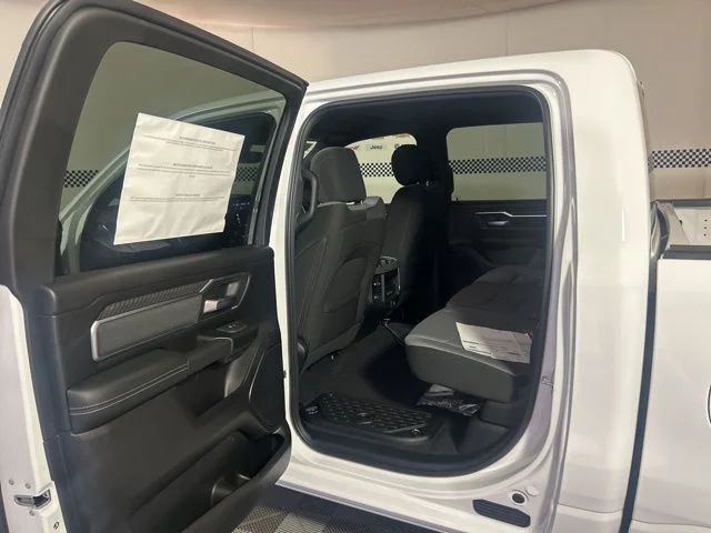 New 2026 Bright White Clear-Coat Exterior Paint RAM BIG HORN image 37