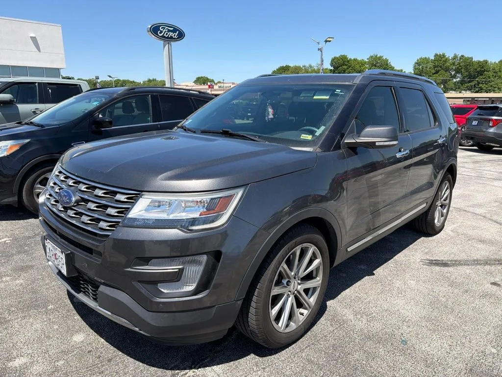 2017 Ford Explorer Limited 4WD's photo