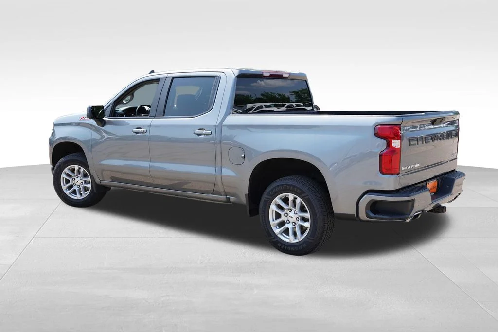 Certified Used 2019 Satin Steel Metallic Chevrolet RST image 8
