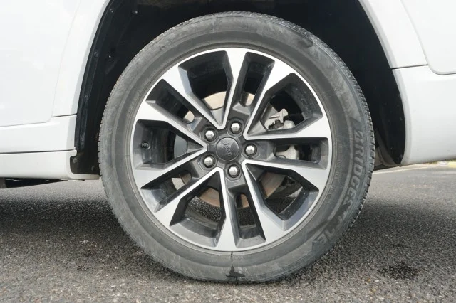 Used 2021 WHITE Jeep Overland image 18