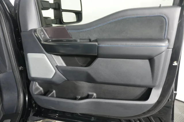 Used 2026 Agate Black Metallic Ford Platinum image 39