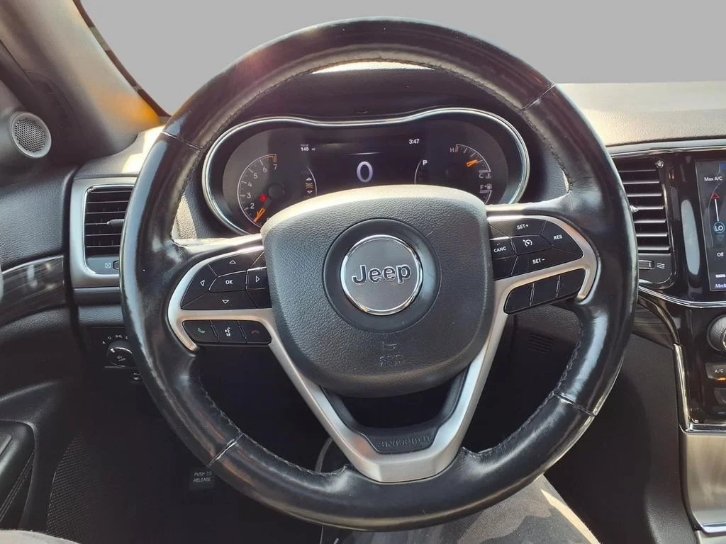 Certified Used 2021 Black Jeep Laredo X image 15