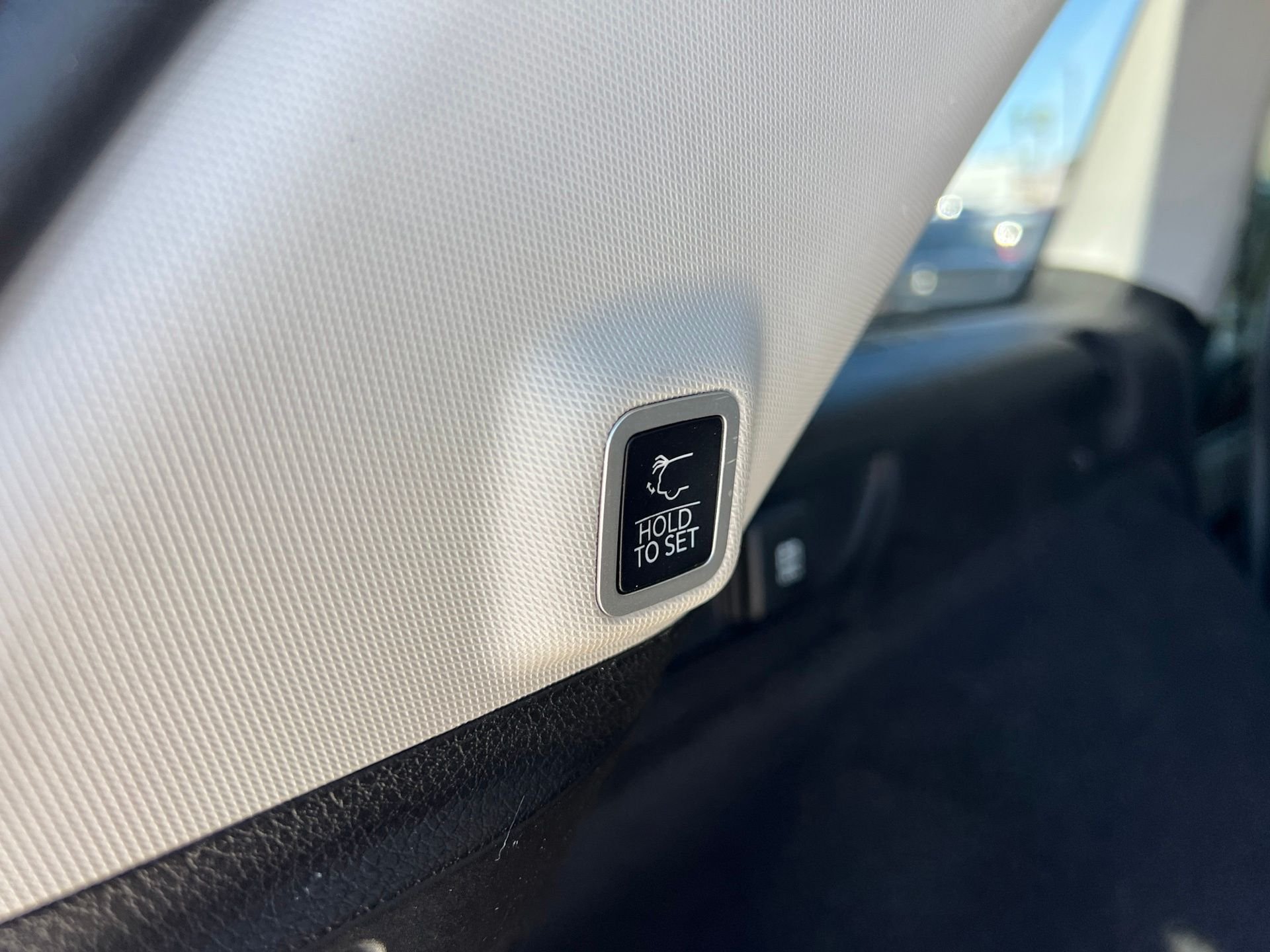 Used 2023 White Jeep Summit image 17