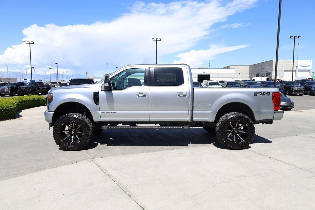 Used 2022 Silver Metallic Ford LARIAT image 3