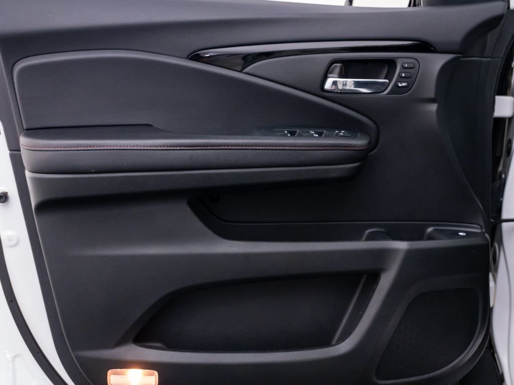 2023 Honda Ridgeline Black Edition - Photo 14