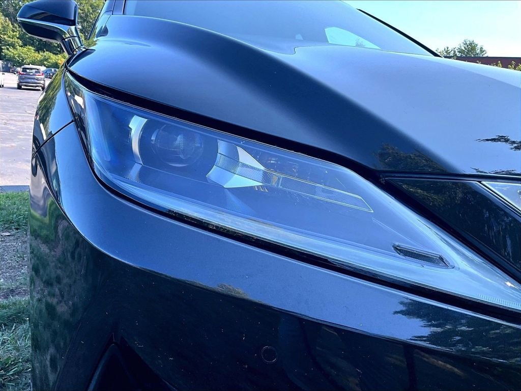 Used 2021 Black Lexus 450h image 33
