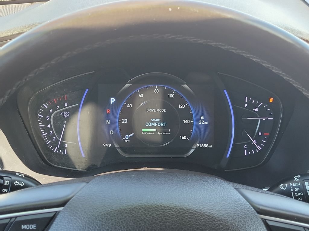 2020 Hyundai Santa Fe Limited - Photo 23