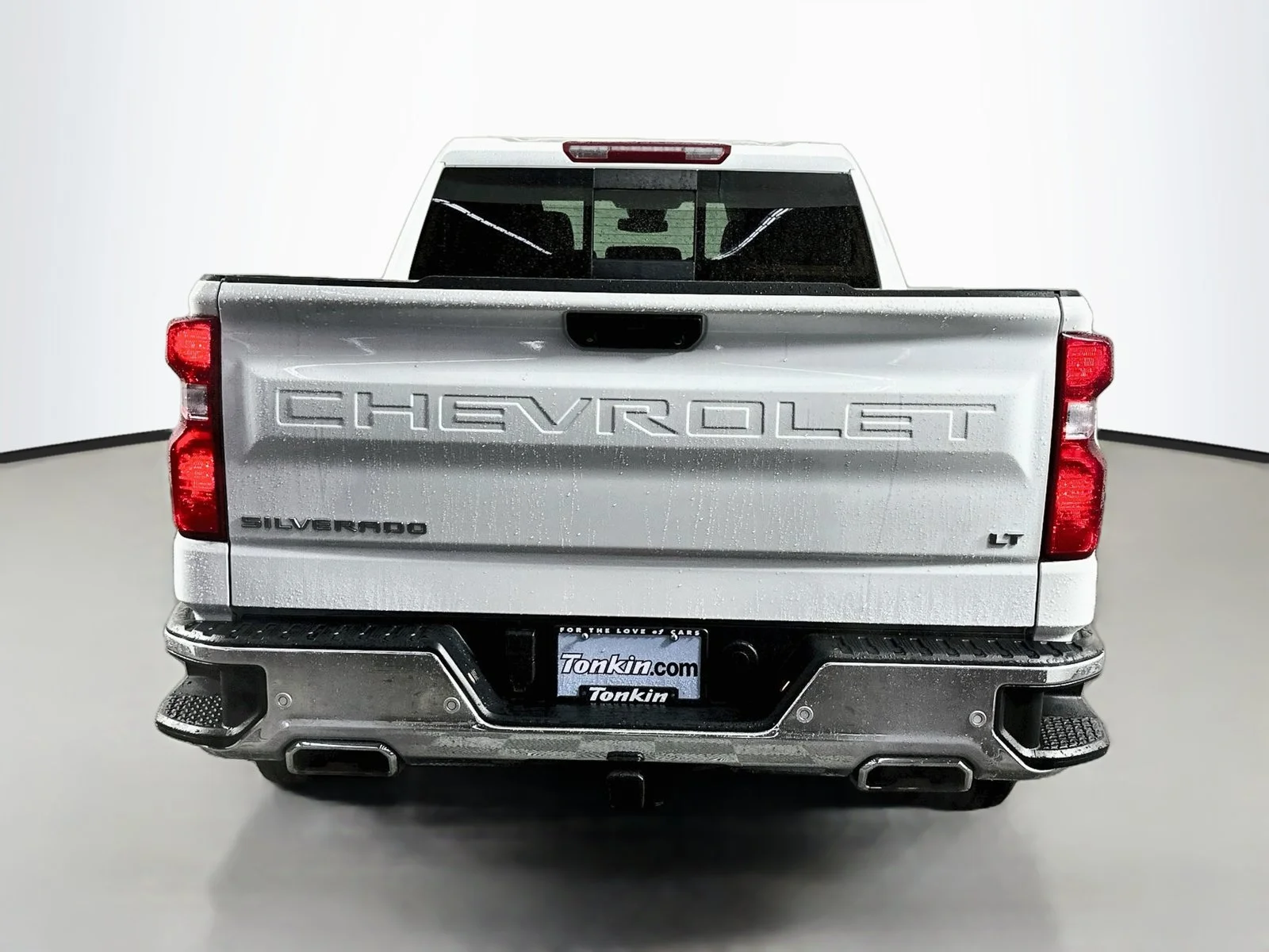 Used 2024 White Chevrolet LT image 7