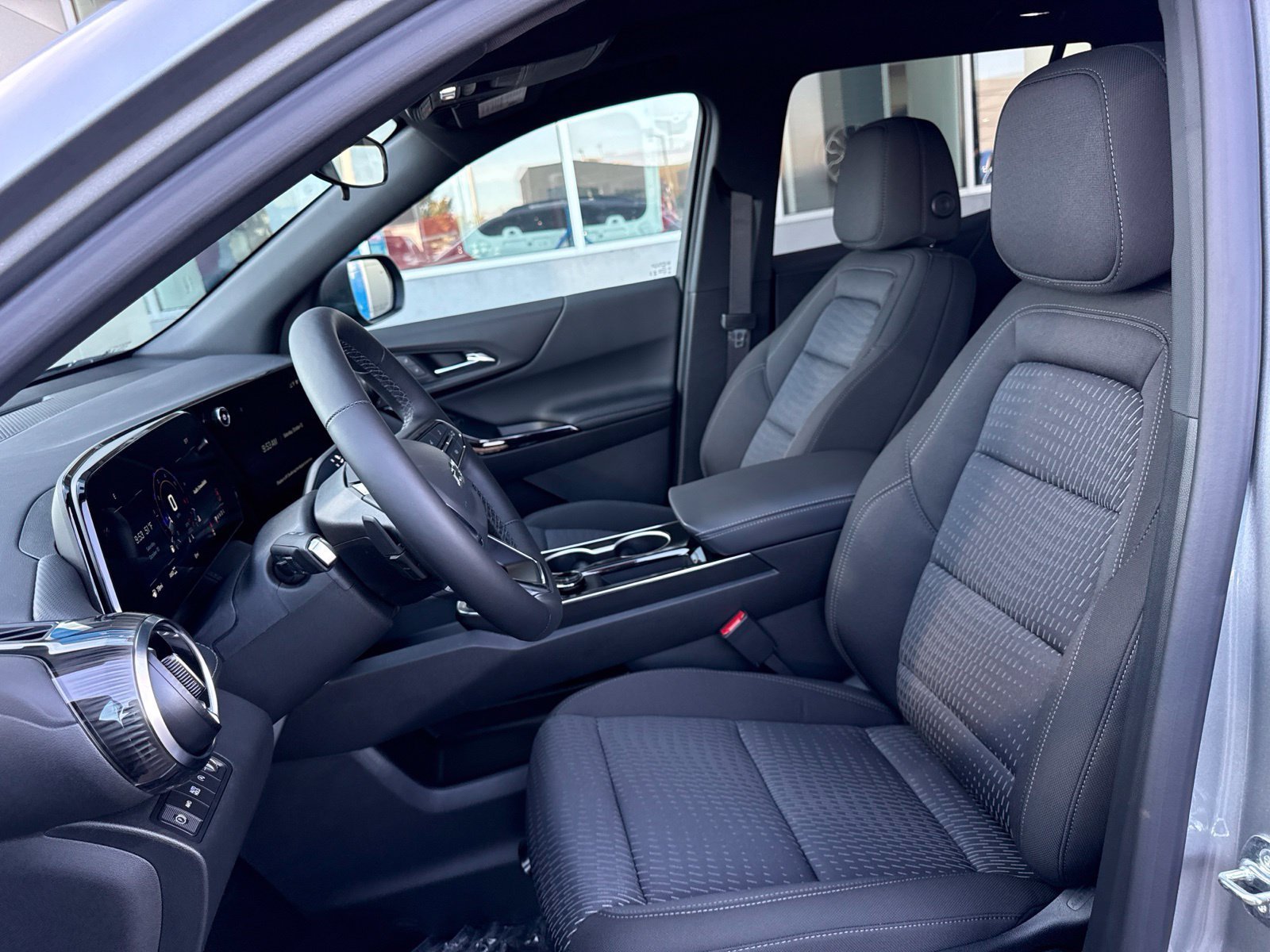 2027 Chevrolet Equinox LT - Photo 16