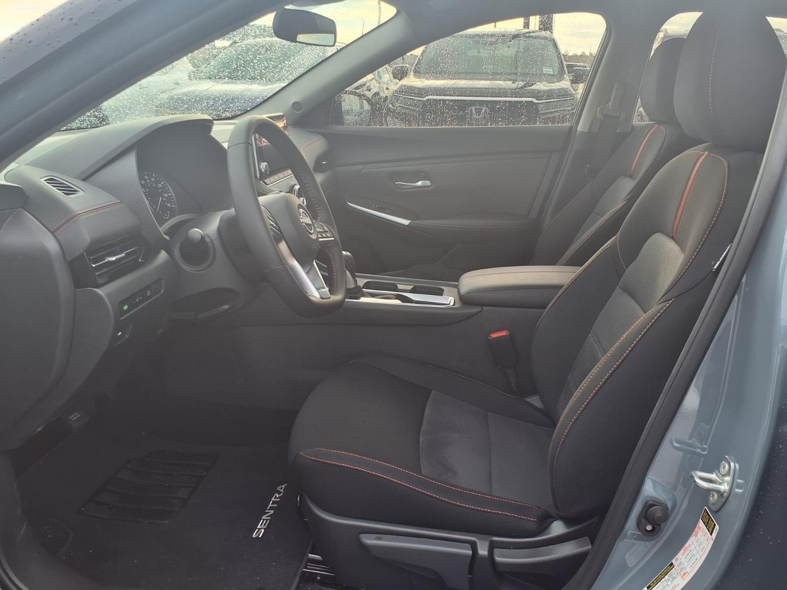 Used 2025  Nissan SR image 17