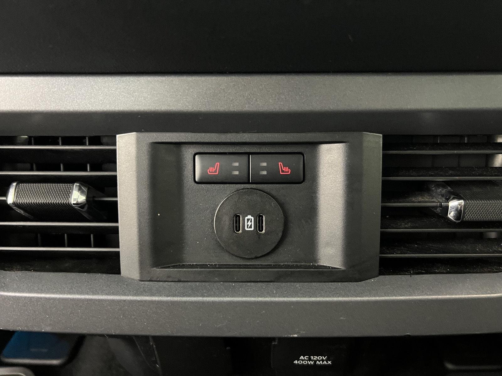 Used 2024 Oxford White Ford Lariat image 22