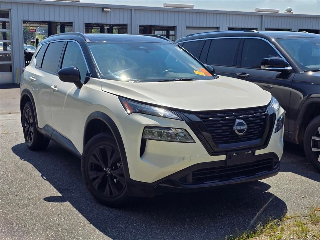 Used 2023 White Nissan SV image 9