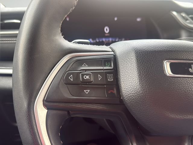 Used 2023 Gray Jeep Laredo image 15