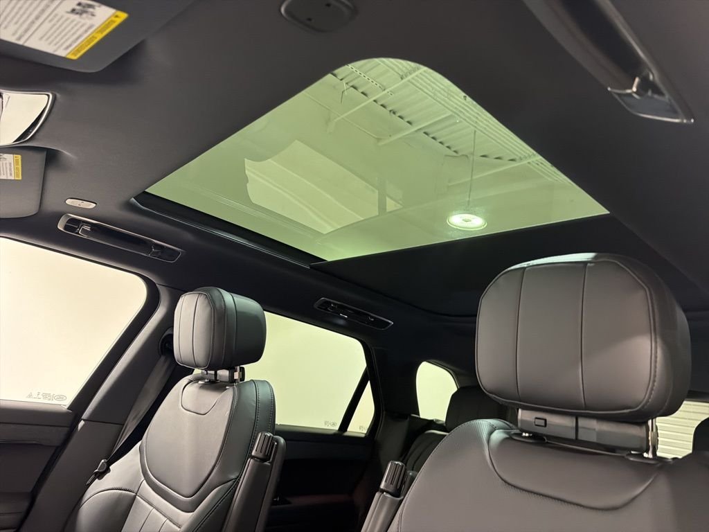 New 2026 Charente Grey Land Rover Dynamic SE image 19