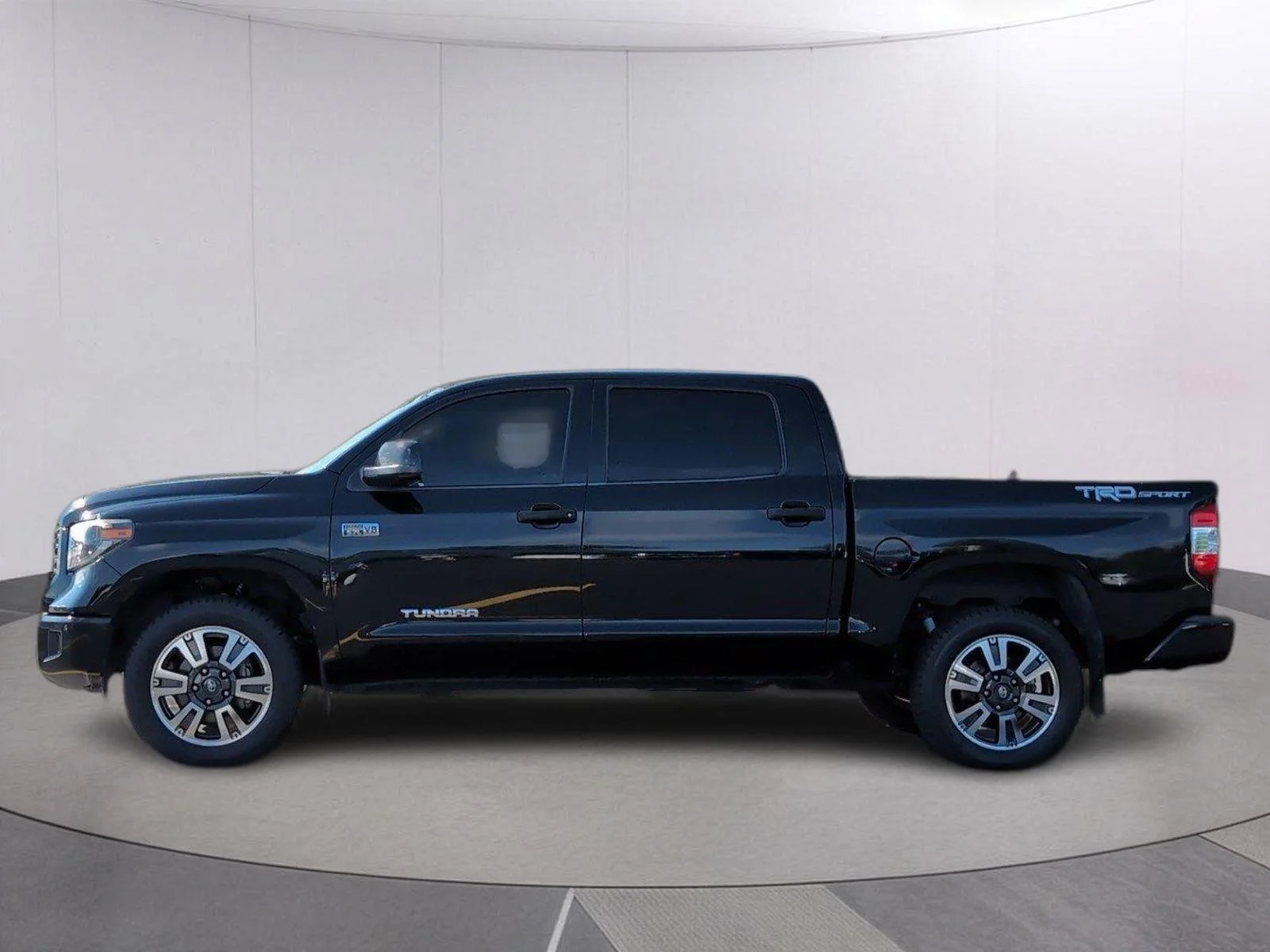 Used 2019 Midnight Black Metallic Toyota SR5 image 2