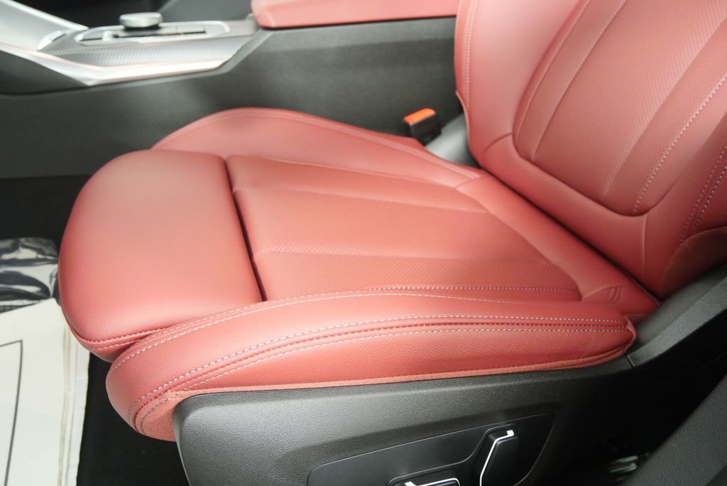 New 2026 Black Sapphire Metallic BMW 330i image 9