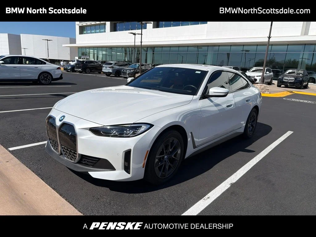 2023 BMW i4 eDrive35's photo