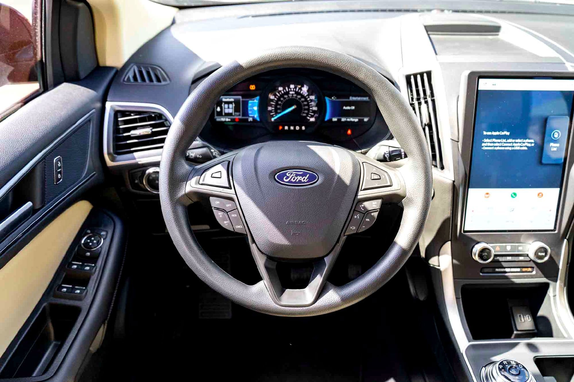 New 2024 Agate Black Metallic Ford SE image 26