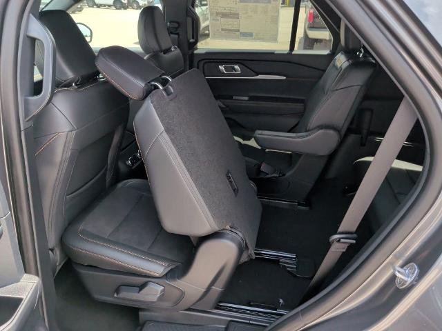 New 2026 Carbonized Gray Metallic Ford Tremor® image 87