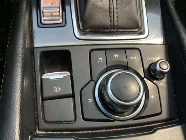 Used 2017  Mazda Touring image 31