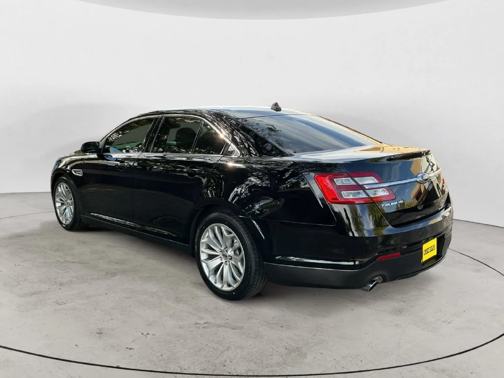 Used 2016 Black Ford Limited image 11