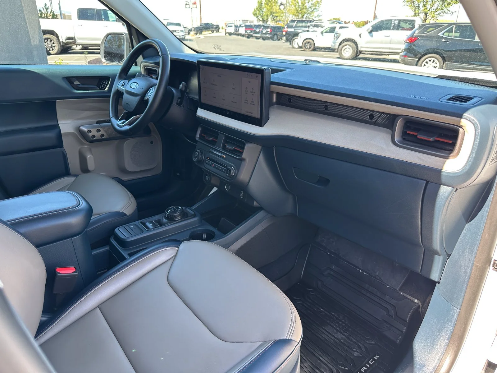 Used 2026 White Ford Lariat image 30