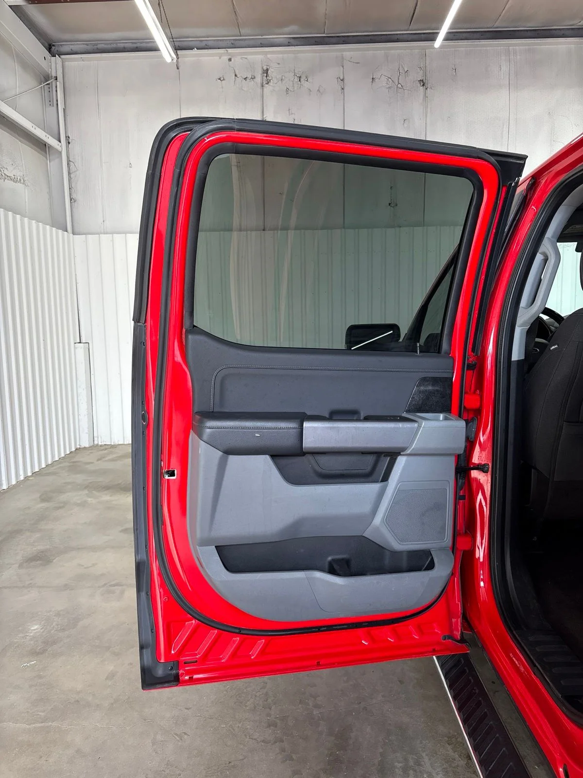 Used 2021 Red Ford XLT image 14