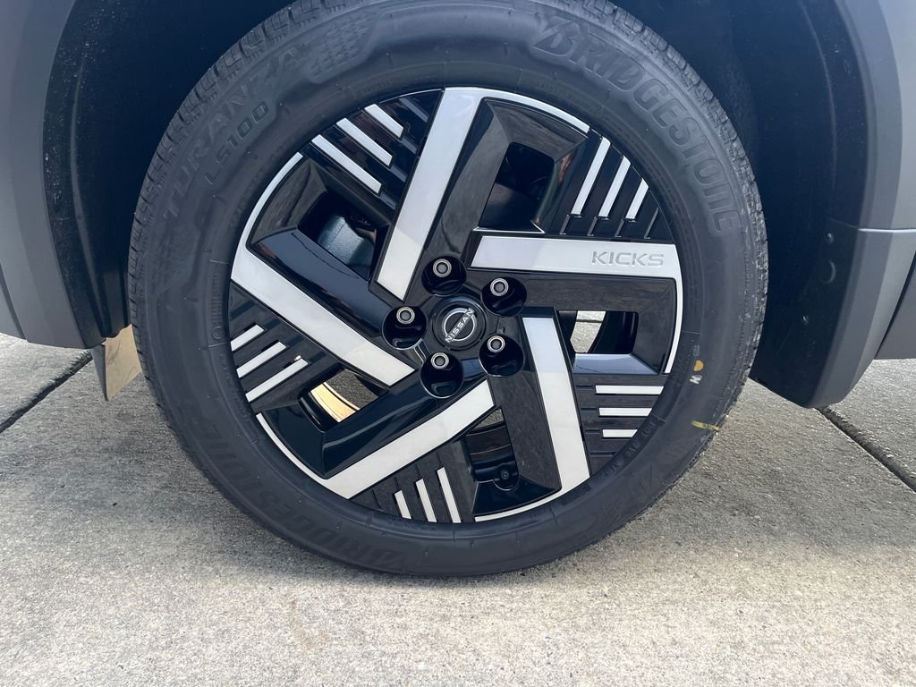 New 2026 Gun Metallic Nissan SV image 23