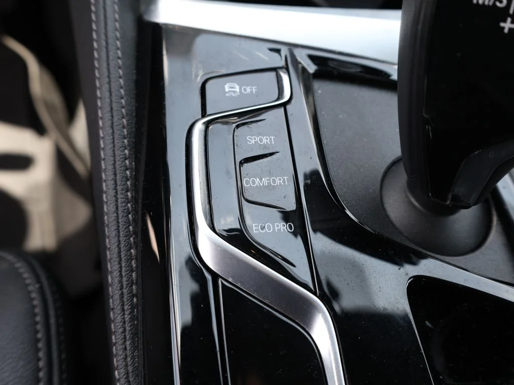Used 2023 Black BMW 530i xDrive image 31