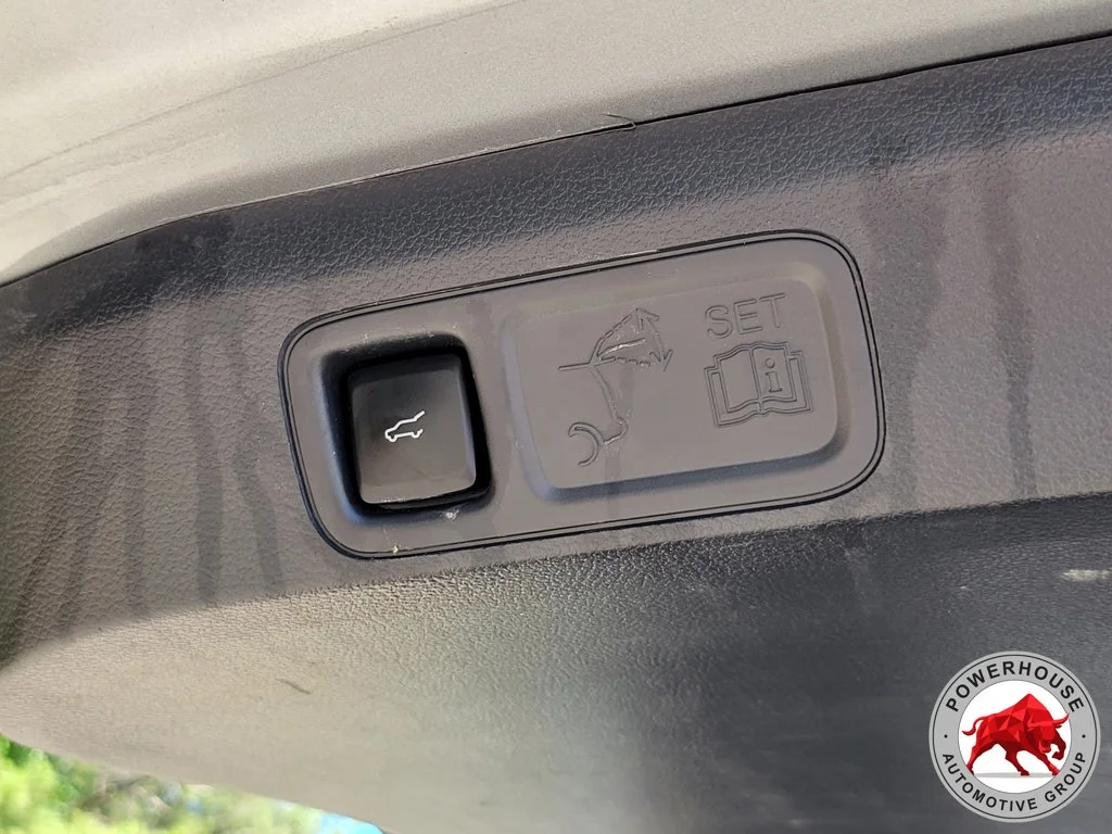Used 2023 Silver Ford XLT image 14