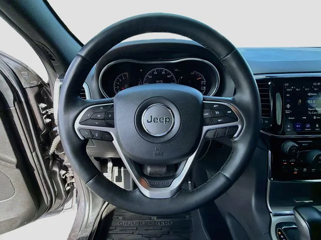 Used 2019 Gray Jeep Altitude image 11