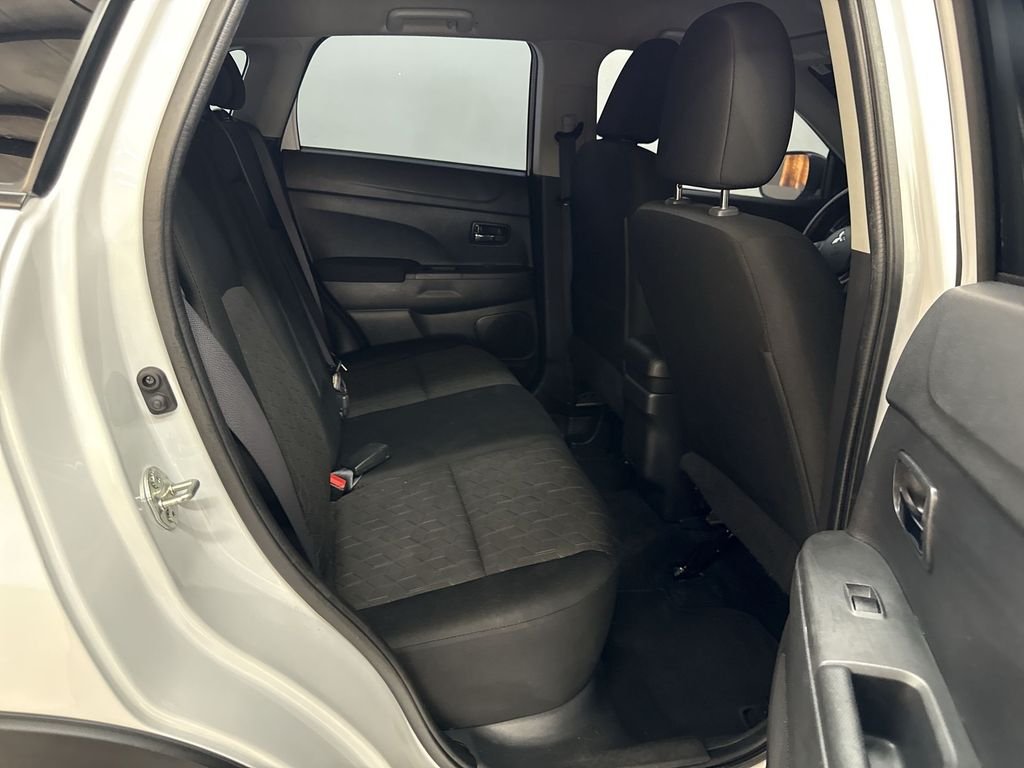 Used 2024 White Mitsubishi 2.0 ES image 15