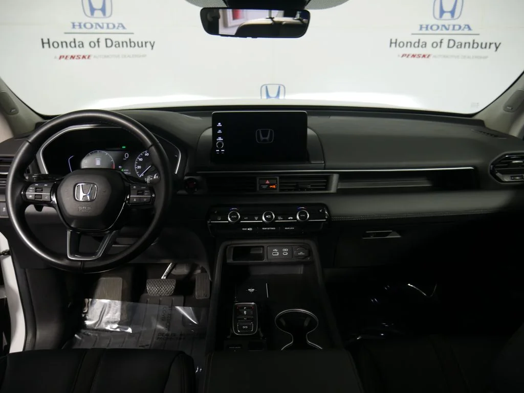 2023 Honda Pilot Touring - Photo 16