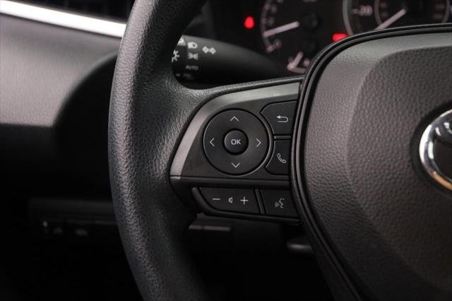 Certified Used 2022 RUBY FLARE PEARL Toyota  image 11