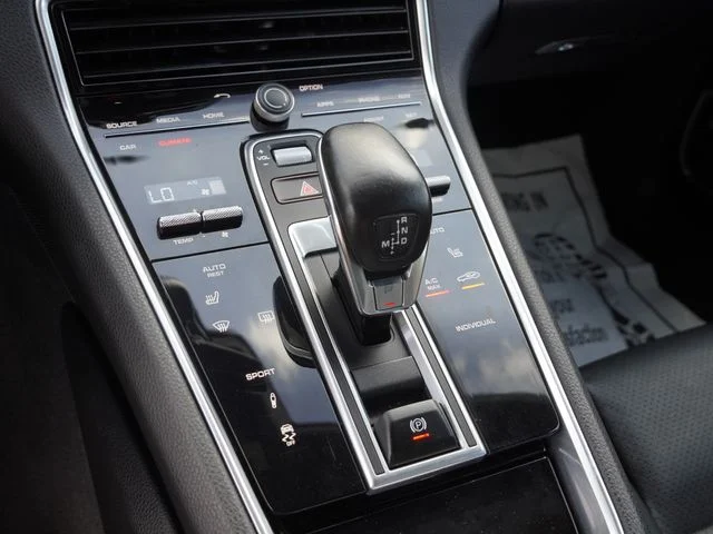 Used 2020 Blue Porsche 4 image 25