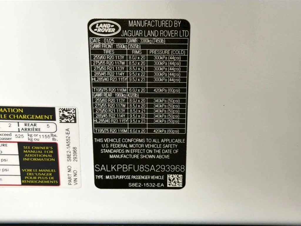 Certified Used 2025 White Land Rover SE image 34