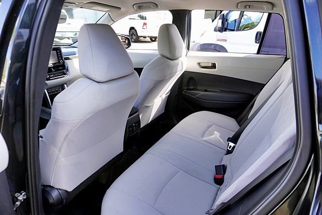 Used 2022 Black Toyota L image 17