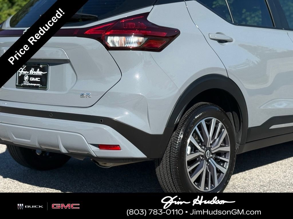 Used 2024 Gray Nissan SR Xtronic CVT image 15
