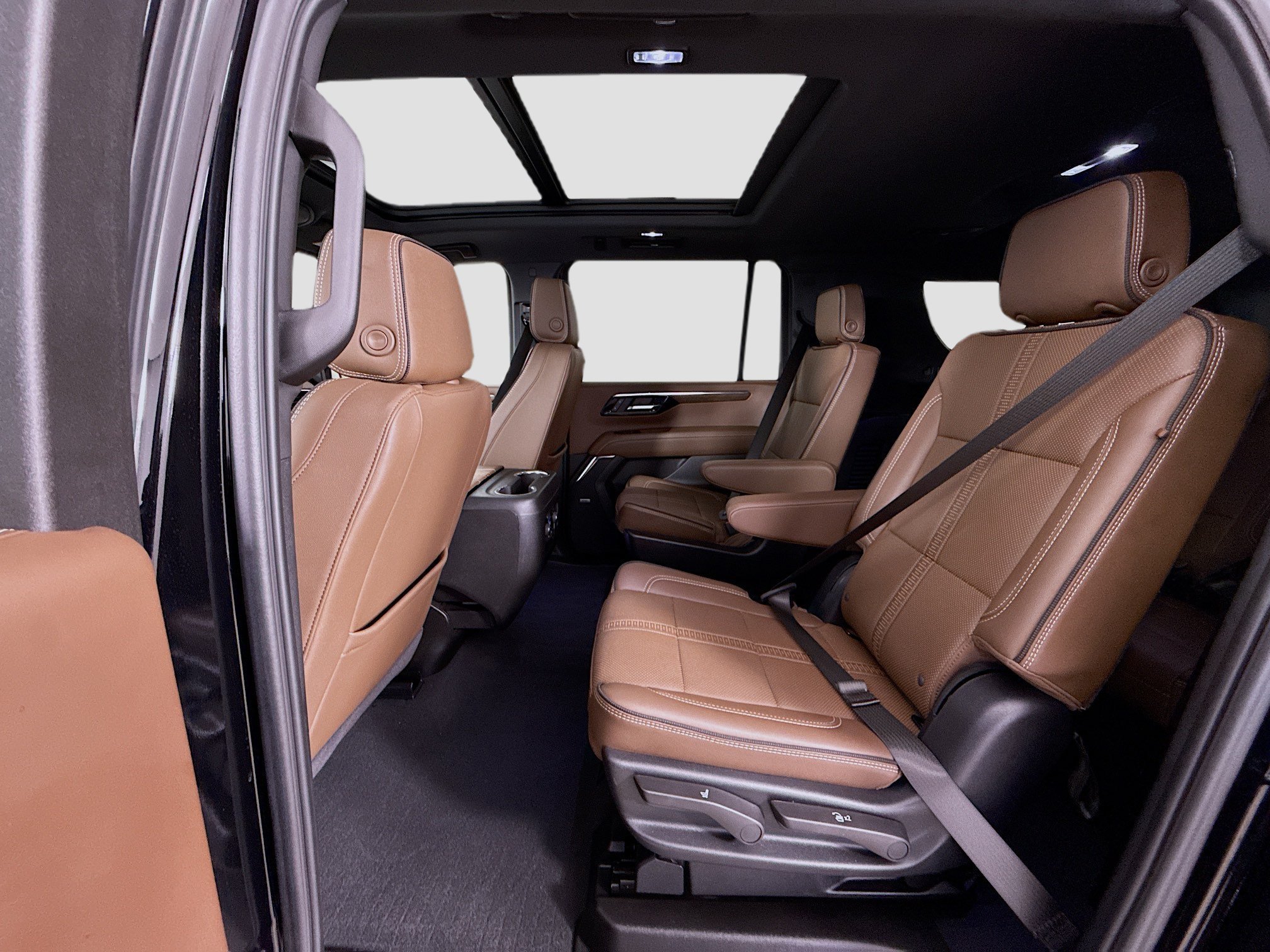 Used 2025 Black Chevrolet High Country image 28