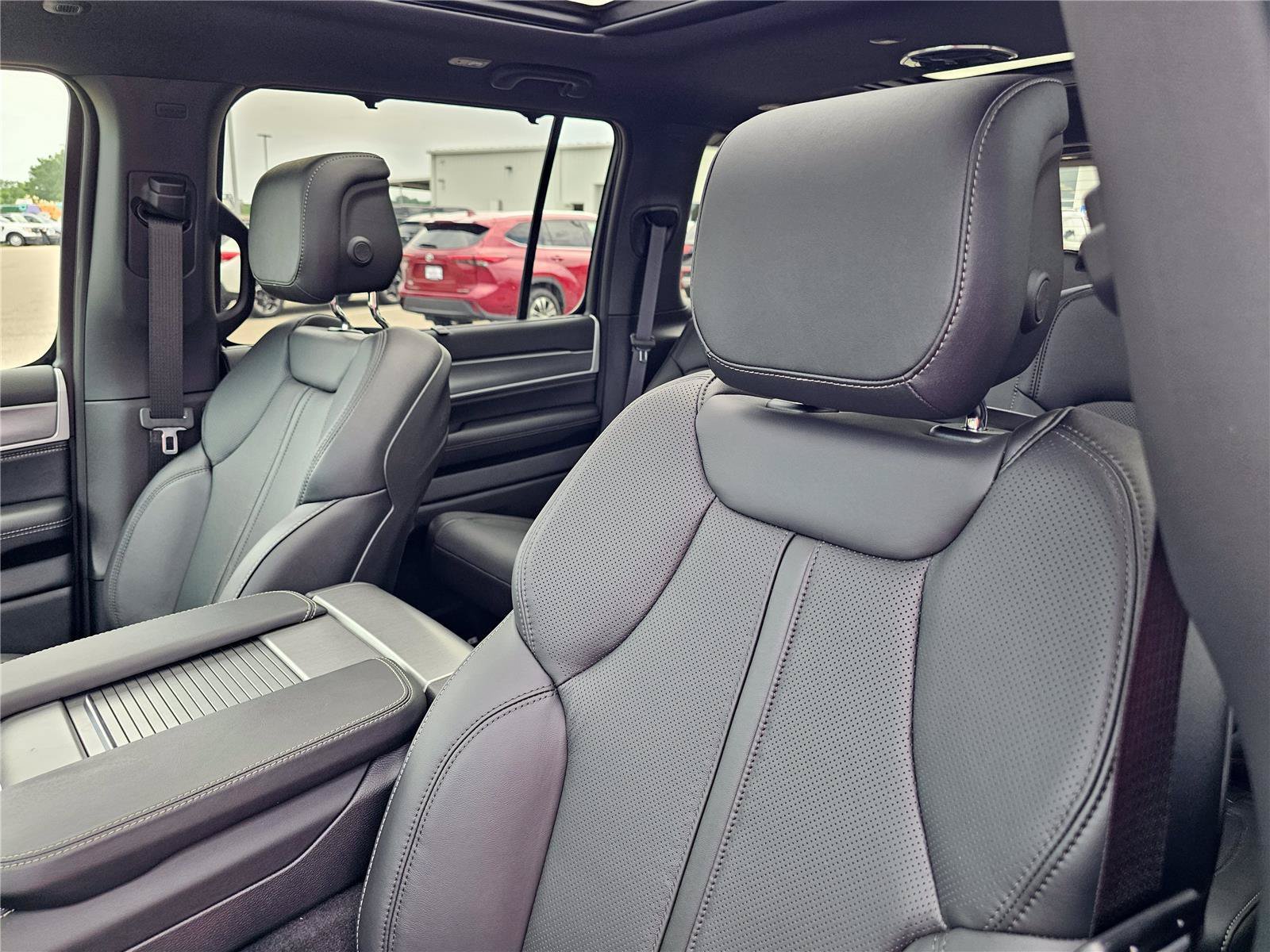 New 2026 High Gloss Black Jeep Limited Reserve image 18