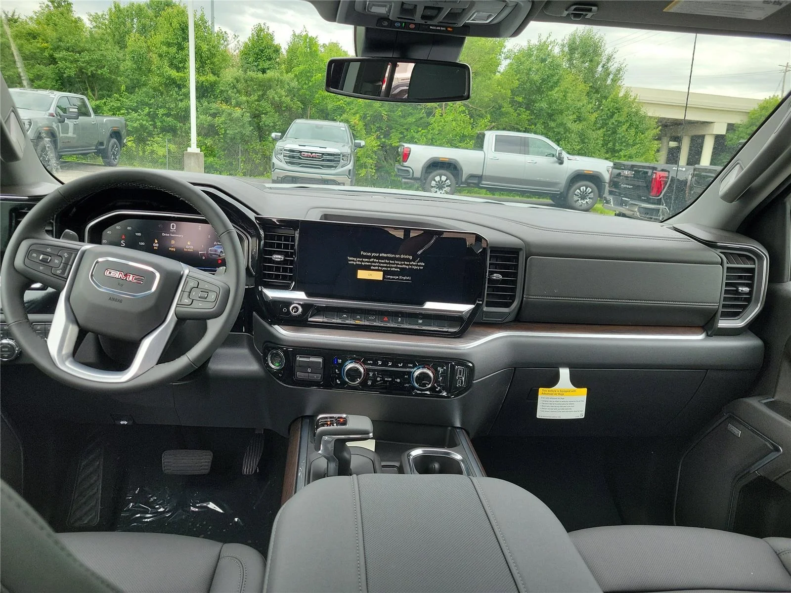 New 2026 Glacier White Tricoat GMC SLT image 10