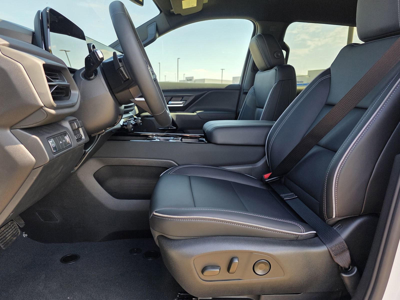 2026 Chevrolet Silverado EV LT - Photo 13
