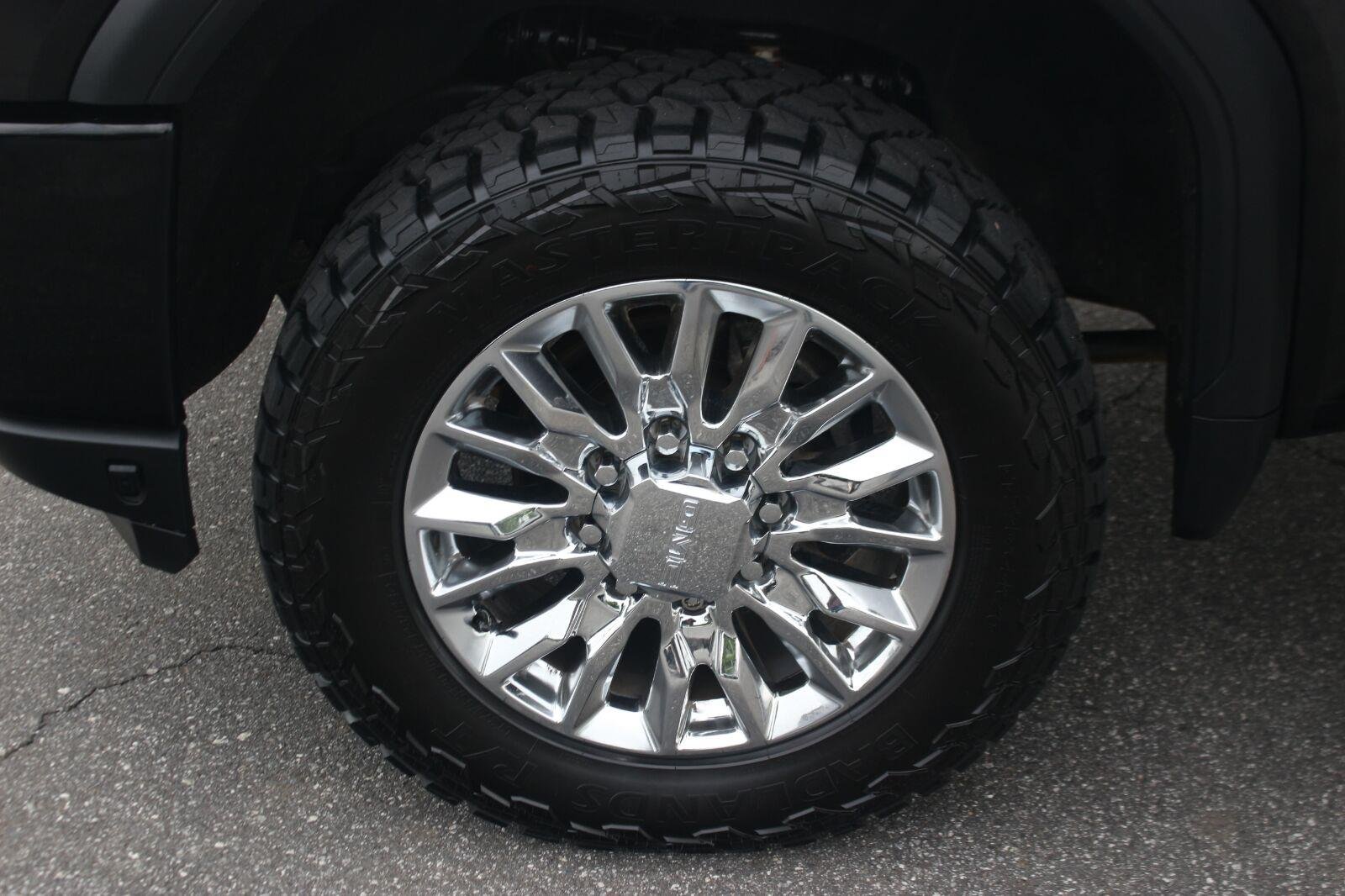 Used 2023 Ebony Twilight Metallic GMC Denali image 41