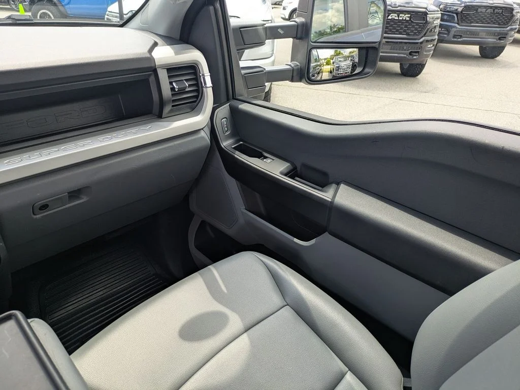 Used 2026 Black Ford XL image 17