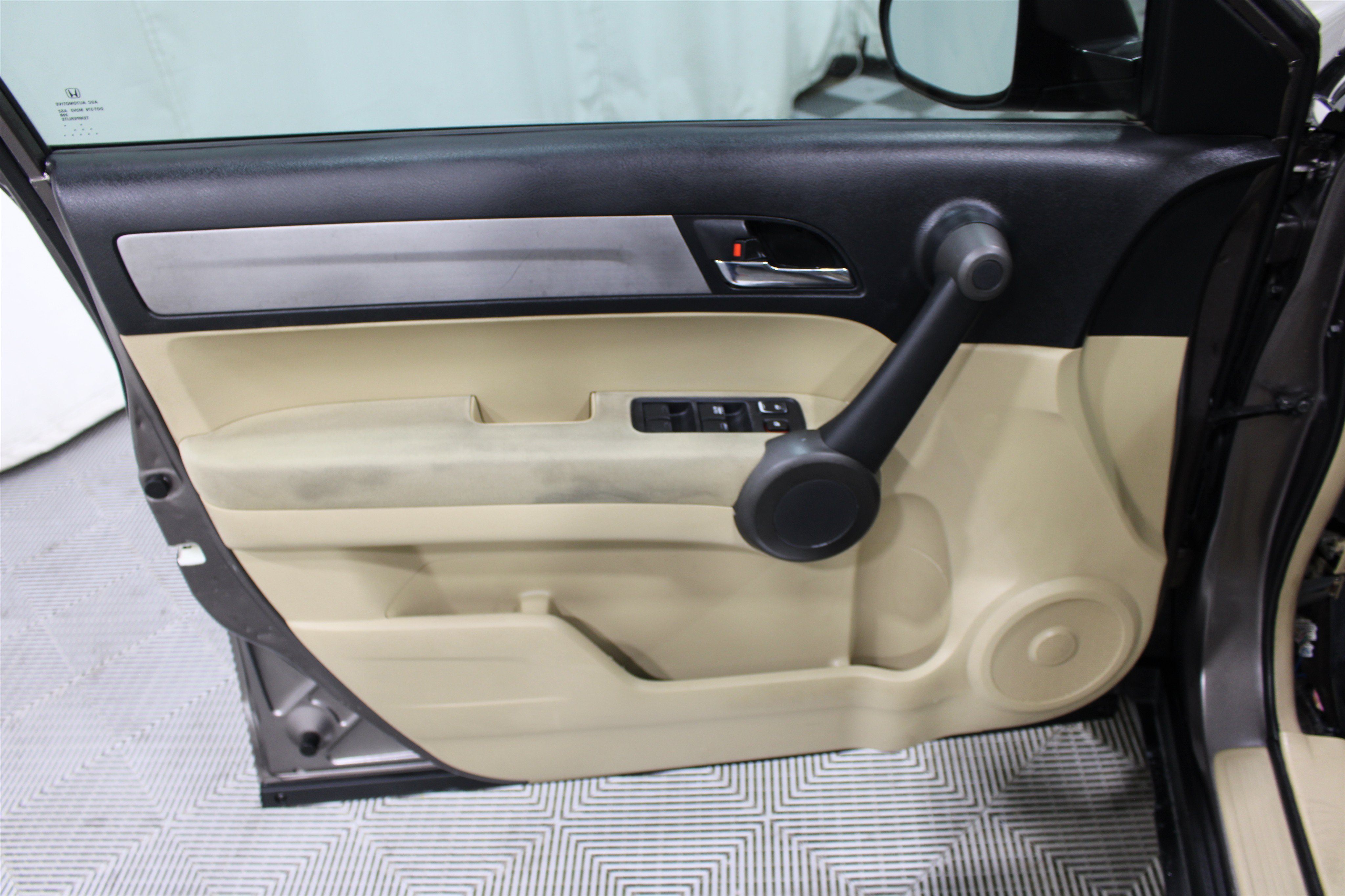 Used 2010  Honda LX image 6